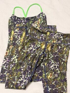 Lululemon Matching Workout Set Green Purple Size 2/4